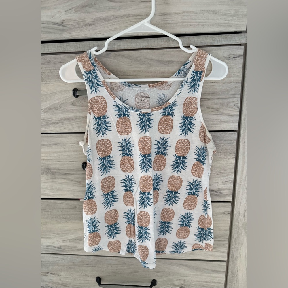 LOFT, Pineapple Print Sleeveless Top, Size Small